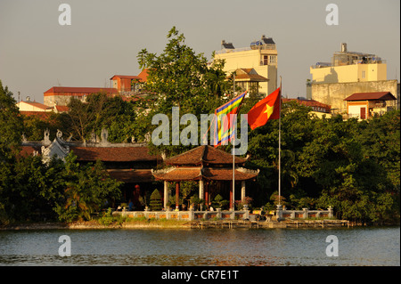 Vietnam, Hanoi, le lac Hoan Kiem (aussi appelé le petit lac ou lac de l'Epée restituée), le Temple Ngoc Son 18e siècle Banque D'Images