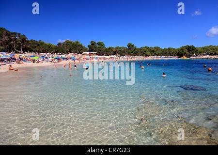 L'Espagne, Îles Baléares, Ibiza, plage Cala Bassa Banque D'Images