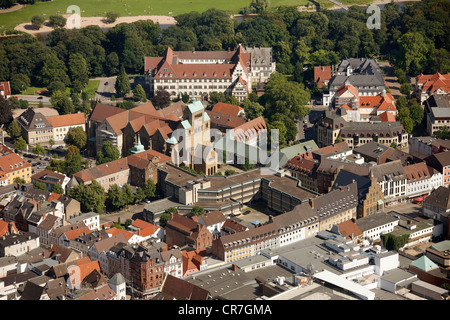 Vue aérienne, de la cathédrale, Minden, Minden-Luebbecke, Nordrhein-Westfalen, Germany, Europe Banque D'Images
