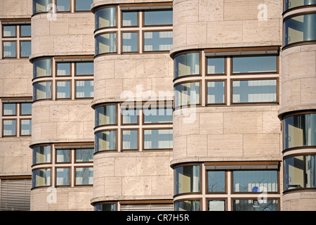 Détail de l'avant, Shell-Haus building, chef de l'Gasag Berlin fournisseur de gaz naturel, construit en 1932 par l'architecte Fahrenkamp Banque D'Images