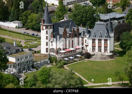 Vue aérienne, château et hotel Schloss Klink, comté de la Müritz, Mecklembourg-Poméranie-Occidentale, Allemagne, Europe Banque D'Images