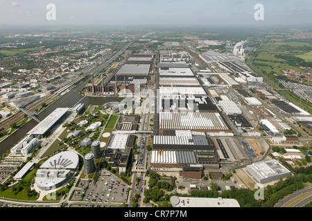 Vue aérienne, l'usine Volkswagen, l'usine VW, attraction touristique, l'Autostadt Wolfsburg, Basse-Saxe, Allemagne, Europe Banque D'Images