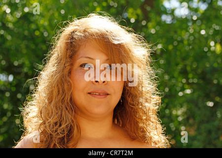 Femme latine Banque D'Images