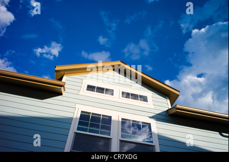 Maison de transport au-dessus d'un garage, de style Craftsman home résidentiel dans le Colorado, USA Banque D'Images