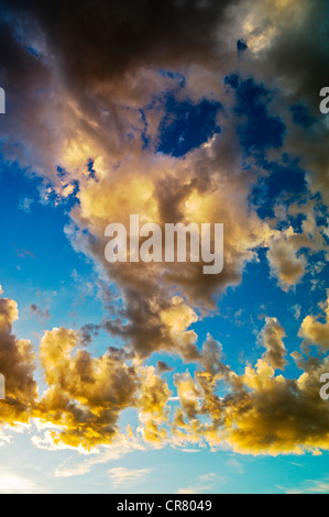 Coucher de soleil vue du quartier résidentiel de Salida, Colorado, USA Banque D'Images