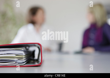 Dossier de dépôt, dans un bureau de la conférence Banque D'Images