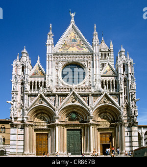 Cathédrale de Sienne, façade ouest de Giovanni Pisano, Sienne, Toscane, Italie, Europe Banque D'Images