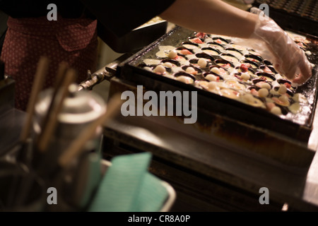 Au Musée Takoyaki, près d'Universal City, à Osaka, région du Kansai, Japon Banque D'Images