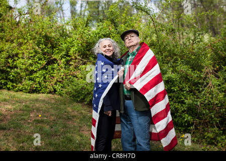 Couple drapeau américain, portrait Banque D'Images