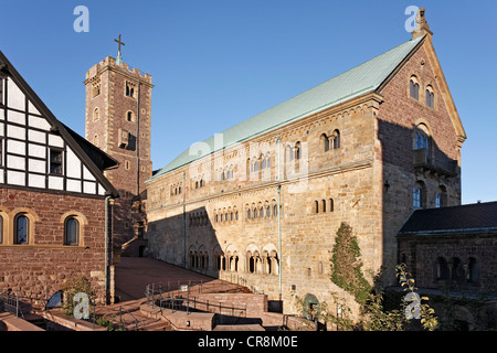 Château de Wartburg près d'Eisenach, cour avec grande salle et garder, Thueringer Wald, Thuringe, Allemagne, Europe Banque D'Images