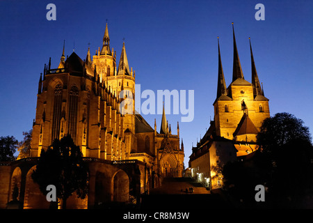 Dom Saint Marien, la cathédrale St Mary, ou Cathédrale d'Erfurt, église Saint Severi, éclairé, Entreprise, Erfurt, Thuringe Banque D'Images