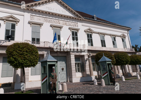 Garder le président de la résidence officielle de la Hongrie à Budapest Hongrie Banque D'Images