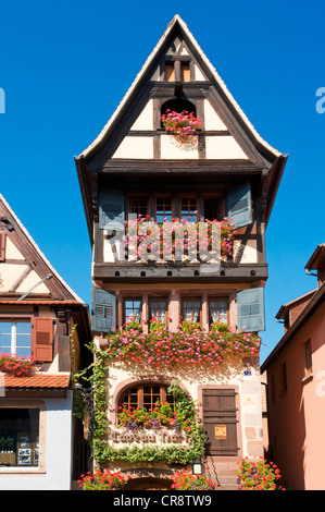 Maison à colombages à Dambach La Ville, Alsace, France, Europe Banque D'Images