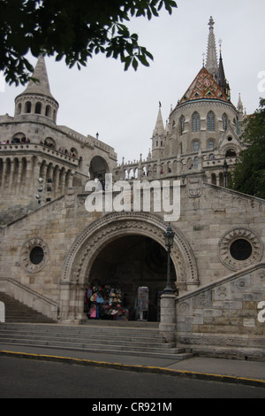 La Halászbástya ou du Bastion des pêcheurs est une terrasse à Budapest, Hongrie Banque D'Images