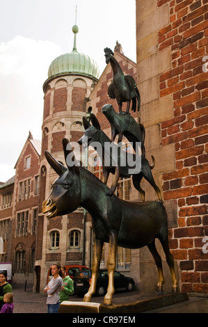 Musiciens de Brême, symbole de la ville à l'hôtel de ville de Brême, côté ouest, sculpture en bronze par Gerhard Marcks, 1951, Brême Banque D'Images