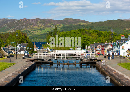 Écluses sur le Canal Calédonien, Fort Augustus, région des Highlands, Ecosse, Royaume-Uni, Europe Banque D'Images