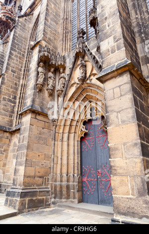 Entrée latérale de la cathédrale de Meissen - Meissen, Saxe, Allemagne, Europe Banque D'Images