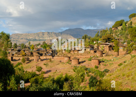 Maisons traditionnelles à Lalibela, Éthiopie, Afrique Banque D'Images