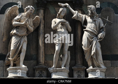 Statues au-dessus les portes du paradis au baptistère de Florence ou Battistero di San Giovanni, Florence, Toscane, Italie, Europe Banque D'Images