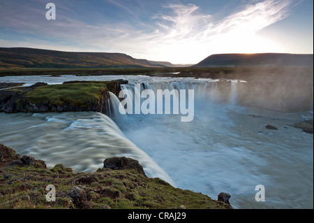 Cascade Godafoss, rivière Skjálfandafljót, l'Islande, l'Europe du Nord, Europe Banque D'Images