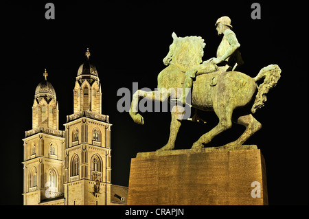 Statue équestre du chef militaire et le maire Hans Waldmann sur le Muensterbruecke pont, inauguré en 1937, à l'arrière Banque D'Images