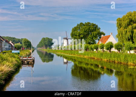 Canal entre Bruges et Damme, Damse Vaart-Zuid, Damme, Bruges, Flandre occidentale, Flandre, Belgique, Europe Banque D'Images