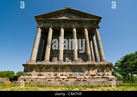 Le Temple de Garni avec de nombreuses colonnes, l'Arménie, au Moyen-Orient Banque D'Images