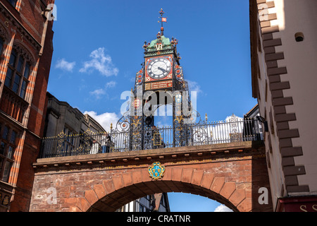 L'Eastgate Clock à Chester se trouve sur le site de l'entrée originale de la forteresse romaine de Deva Victrix Banque D'Images