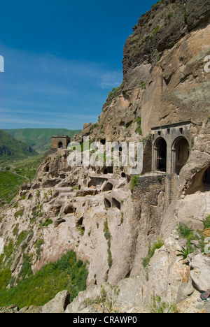 Vestiges de l'Kvabebi Vanis, monastère de la grotte Grottes de Vani, Vardzia, Géorgie, au Moyen-Orient Banque D'Images