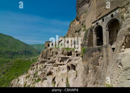 Vestiges de l'Kvabebi Vanis, monastère de la grotte Grottes de Vani, Vardzia, Géorgie, au Moyen-Orient Banque D'Images