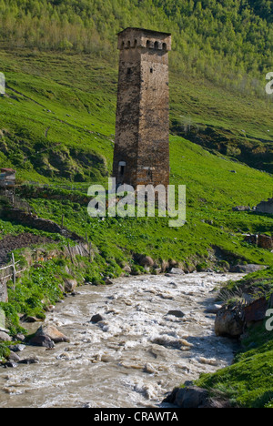 Village de montagne historique Ushguli, UNESCO World Heritage site, province de Svaneti, Géorgie, au Moyen-Orient Banque D'Images