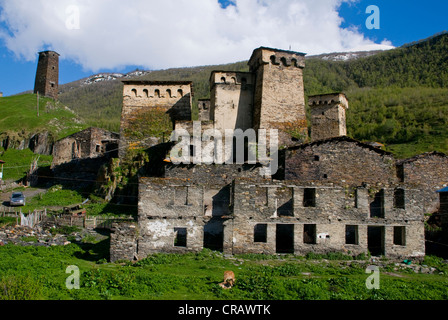 Village de montagne historique Ushguli, UNESCO World Heritage site, province de Svaneti, Géorgie, au Moyen-Orient Banque D'Images