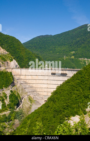 Barrage de l'Inguri entre la Géorgie et l'Abkhazie, au Moyen-Orient Banque D'Images
