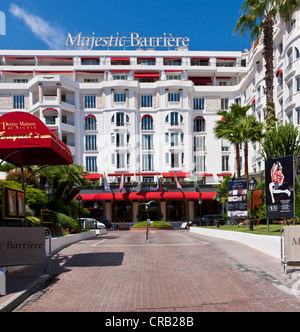 Majestic Barrière Hôtel sur La Croisette, Cannes, Côte d'Azur, dans le sud de la France, France, Europe, PublicGround Banque D'Images