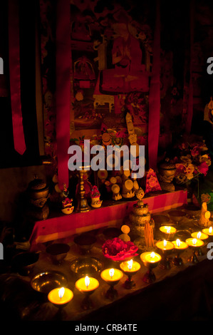 Monastère le long de la Mt. Kailash pèlerinage de Kora, l'ouest du Tibet, l'Asie Banque D'Images