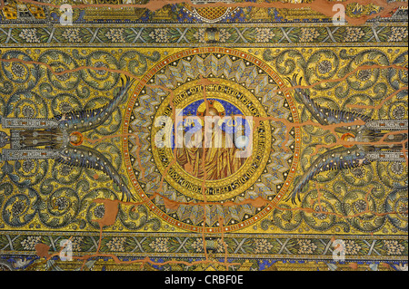 Mosaïque de plafond, Memorial Hall dans Alter Turm, vieille tour, l'église du Souvenir Kaiser-Wilhelm-Gedaechtniskirche, Berlin Banque D'Images