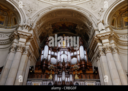 Les tuyaux d'Orgue Sauer avec 7269, de l'intérieur, la cathédrale de Berlin, paroisse de la Cour suprême et collégiale, l'île aux musées à Berlin Banque D'Images