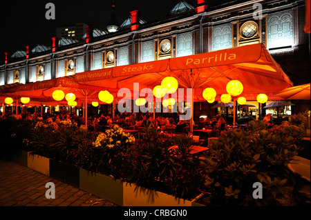 Vue de nuit, la vie nocturne à Berlin, restaurants, Hackescher Markt, Mitte, Berlin, Germany, Europe Banque D'Images