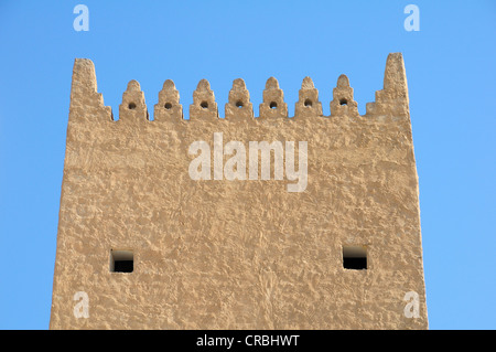 Tour à mâchicoulis au Souq Waqif, Doha, Qatar, Moyen-Orient Banque D'Images