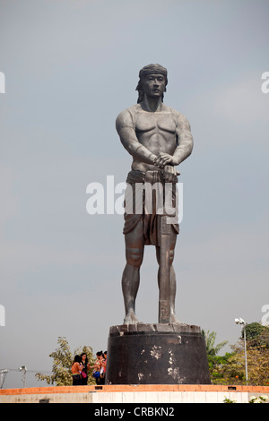 Lapu Lapu Monument, statue géante, dans le Parc Rizal, Manille, Philippines, Asie Banque D'Images
