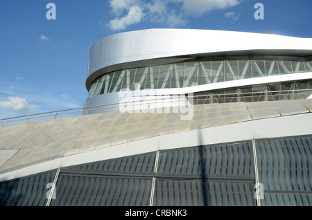 Image de la musée Mercedes à Stuttgart Banque D'Images