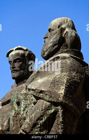 Les Saints Cyrille et Méthode statue à Sofia, Bulgarie Banque D'Images