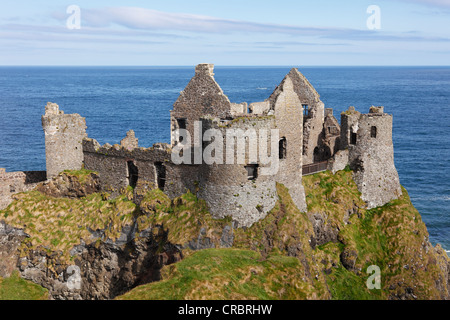 Le Château de Dunluce, Côte d'Antrim, comté d'Antrim, en Irlande du Nord, Grande-Bretagne, Europe Banque D'Images
