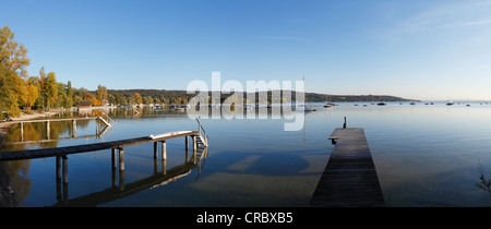 Jetées à Herrsching am Ammersee, lac ou lac Ammer, cinq lacs, Haute-Bavière, Bavaria, Germany, Europe Banque D'Images