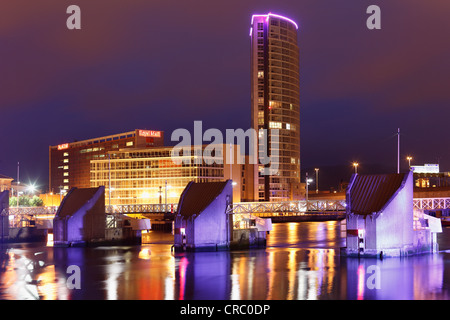 Obel Tower, Lagan Weir, Belfast, Irlande du Nord, en Irlande, Grande-Bretagne, Europe, PublicGround Banque D'Images