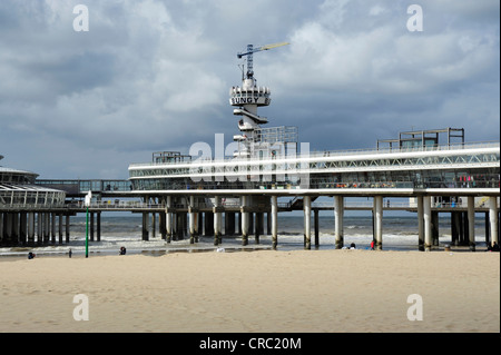 Plage et de la jetée de Scheveningen, Den Haag, La Haye, néerlandais de la mer du Nord, la Hollande, l'Allemagne, Benelux, Europe Banque D'Images