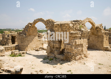 Partie de la ruine du château byzantin de Saranda Kolones Parc archéologique de Paphos, Chypre. Banque D'Images