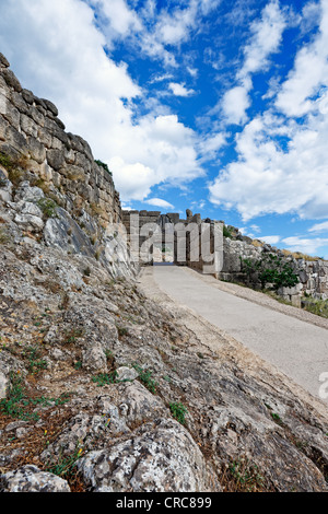 La route de Lion Gate (1,240 avant J.-C.) Mycènes, Grèce Banque D'Images