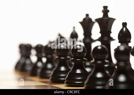 Close up of chess pieces on board Banque D'Images