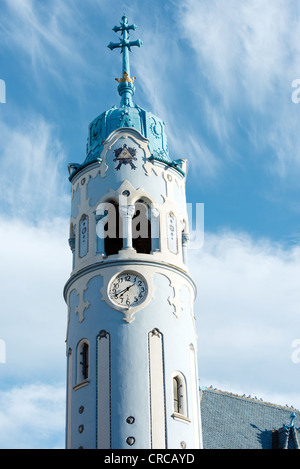 Tour de l'Église Sainte-elisabeth à Bratislava, Slovaquie Banque D'Images